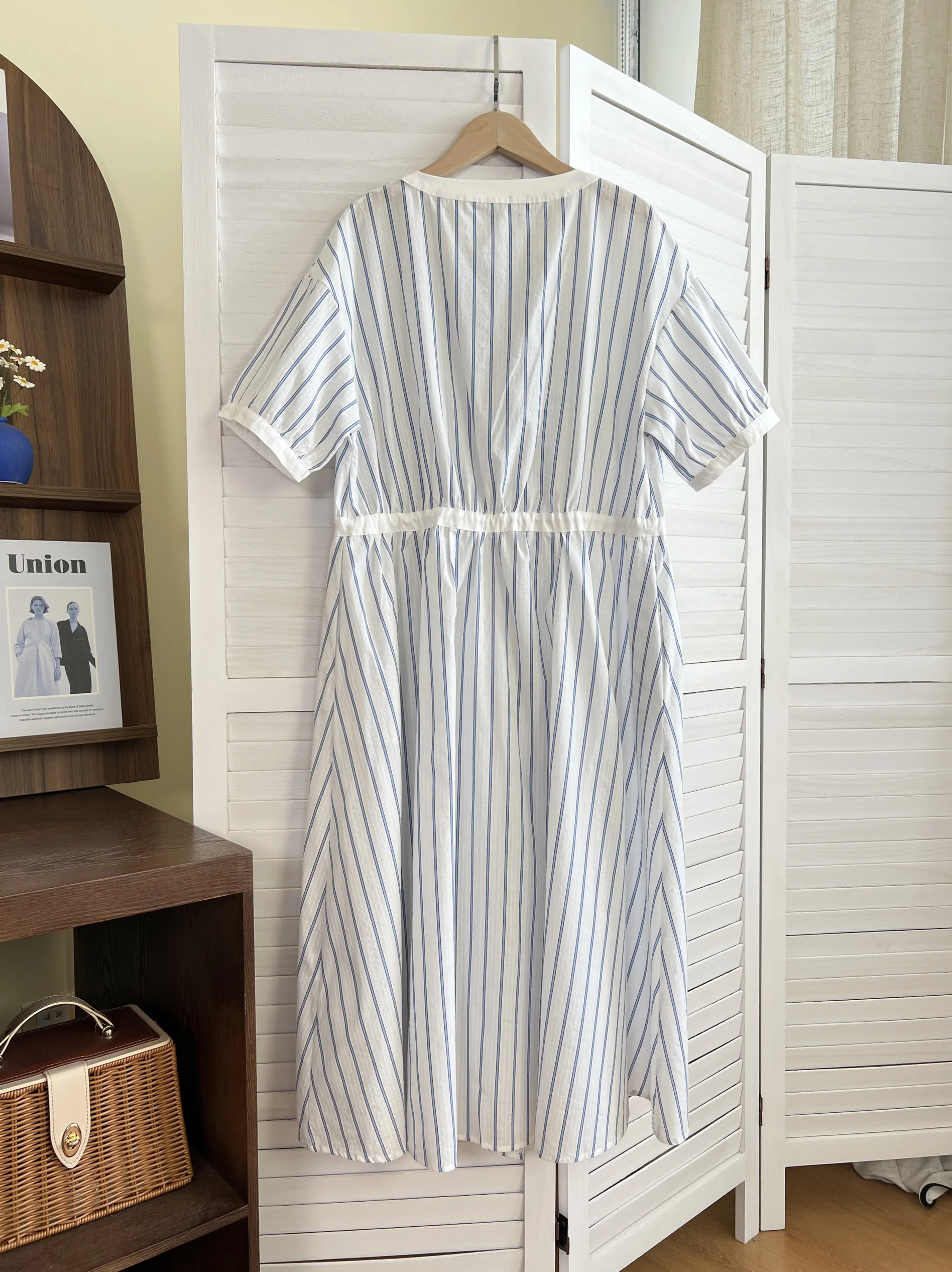 Japan fashion Knowledge Girl Vertical Stripes Pure Cotton Patchwork Waist Line Bubble Short sleeve Dress Loose Slimming Long ...