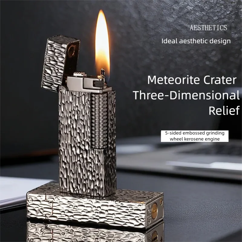 Фото Зажигалка 2026 Creative Crater Grinding Wheel, элегантная ретро-модель с открытым пламенем, рельефная, высококачественный подарок для деловых мужчин №3