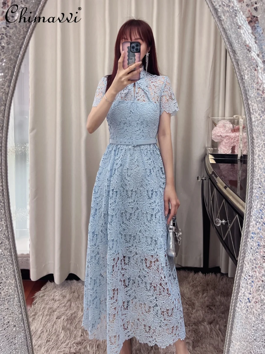 Новое летнее платье синего цвета с водорастворимым кружевом и неровным