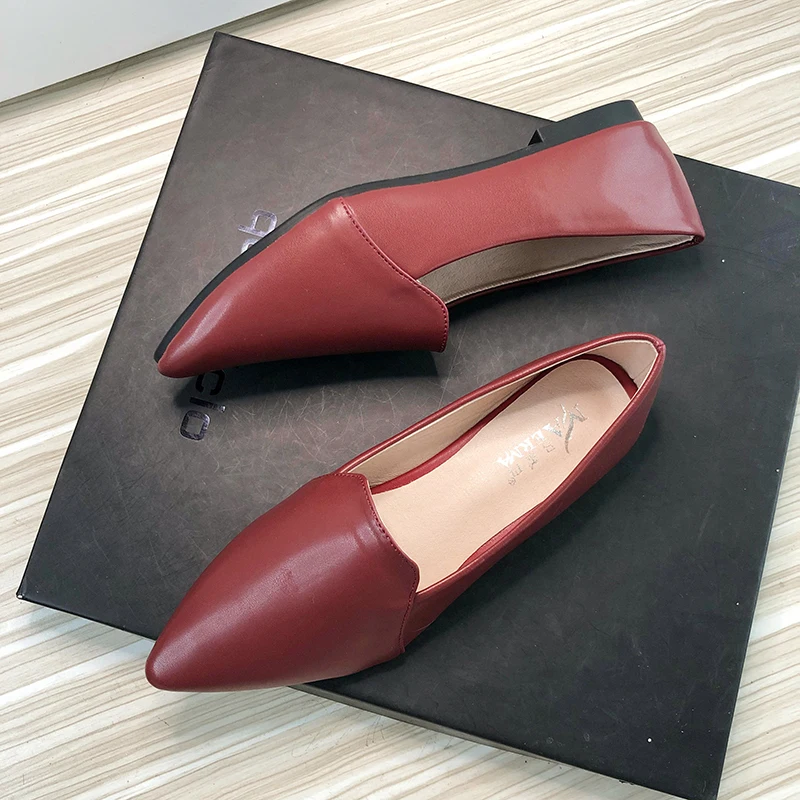 

Туфли женские однотонные с острым носком, мягкая кожа, плоская подошва, лоферы, без застежки, Удобные складные, черные