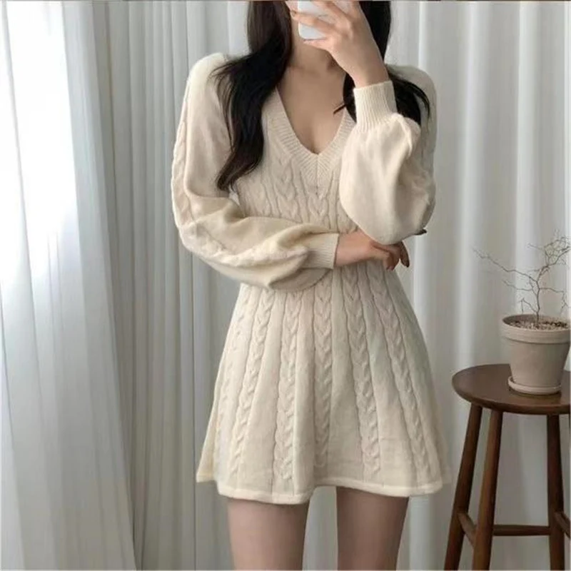 

2022 Solid Sexy V-neck Lantern Sleeve Dress Women Gentle Soft Warm Mid-length High Waist Dresses Female Casual Minimalist Dress