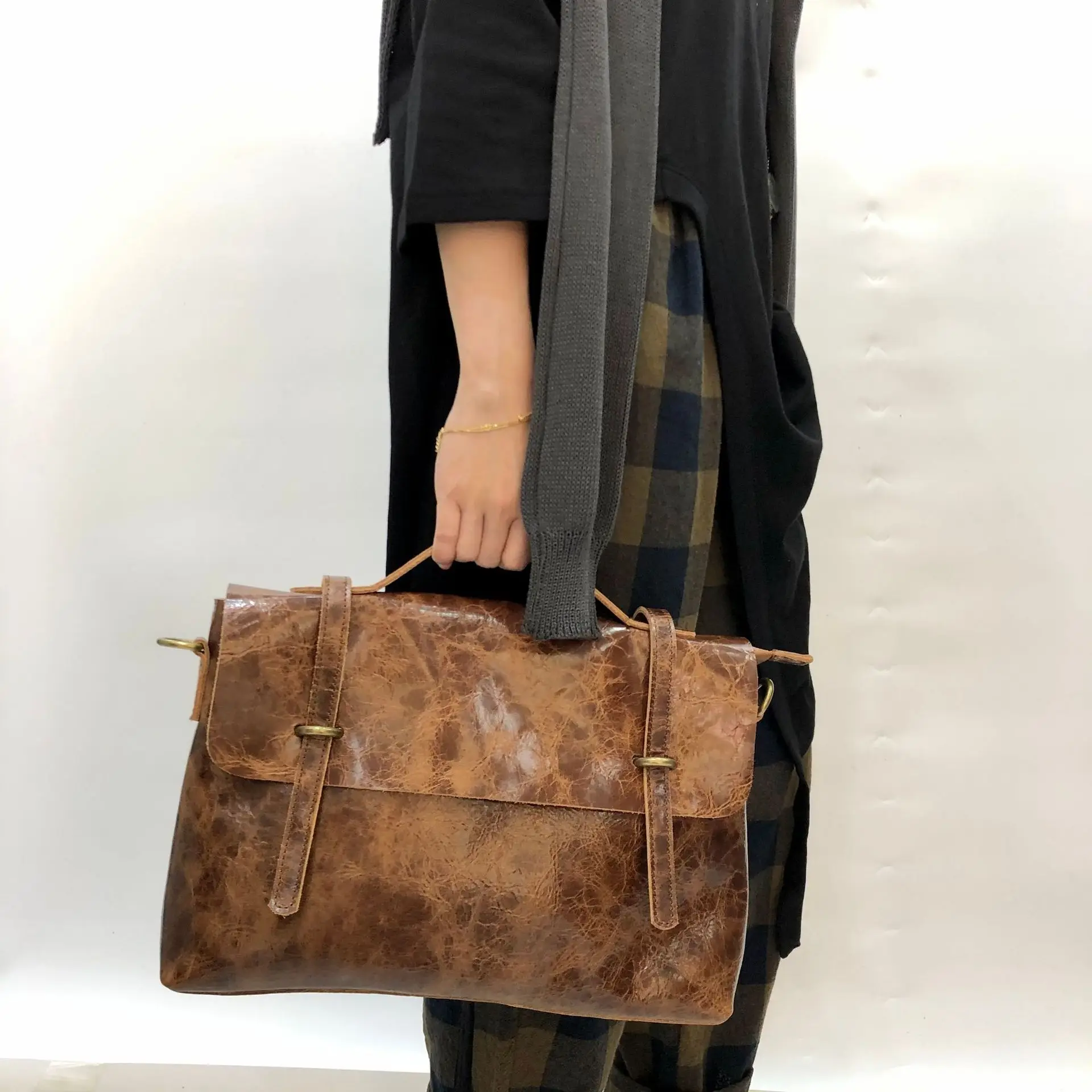 New Japanese Style Retro Leather Messenger Bag Women's Handbag Handmade Leather Messenger Bag Soft Leather Women's Shoulder Bag