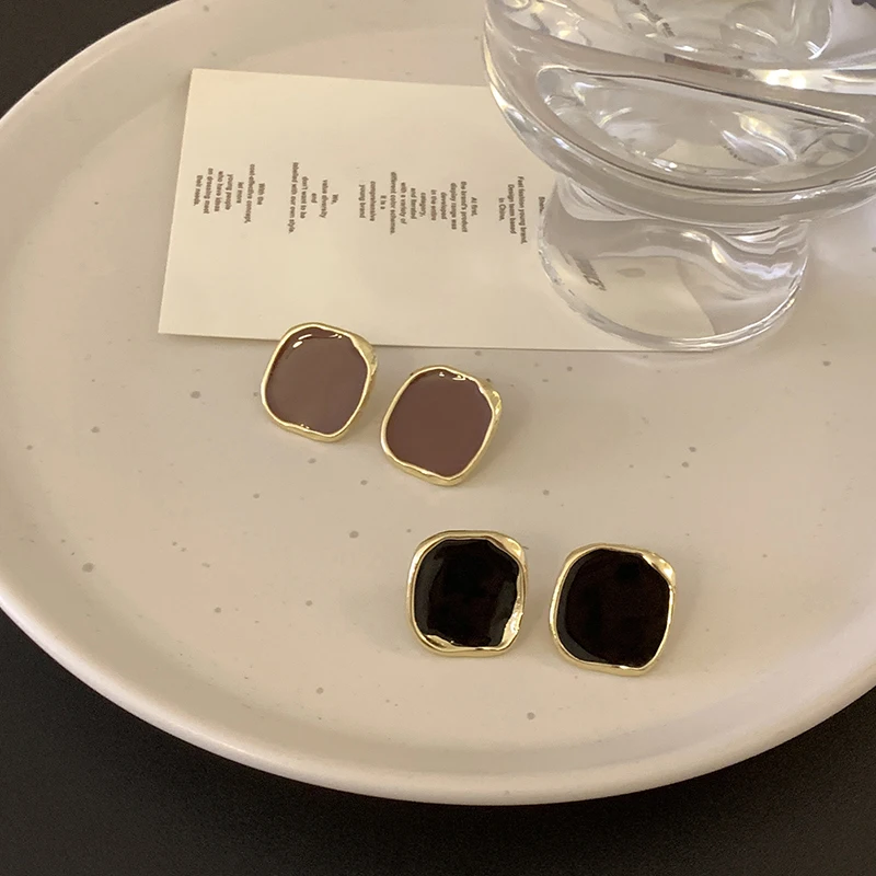 

New Trend Minimalist Square Oil Dropping Earrings for Women 2023 Korean Vintage Geometric Enamel Women's Ear Studs Jewelry Gift
