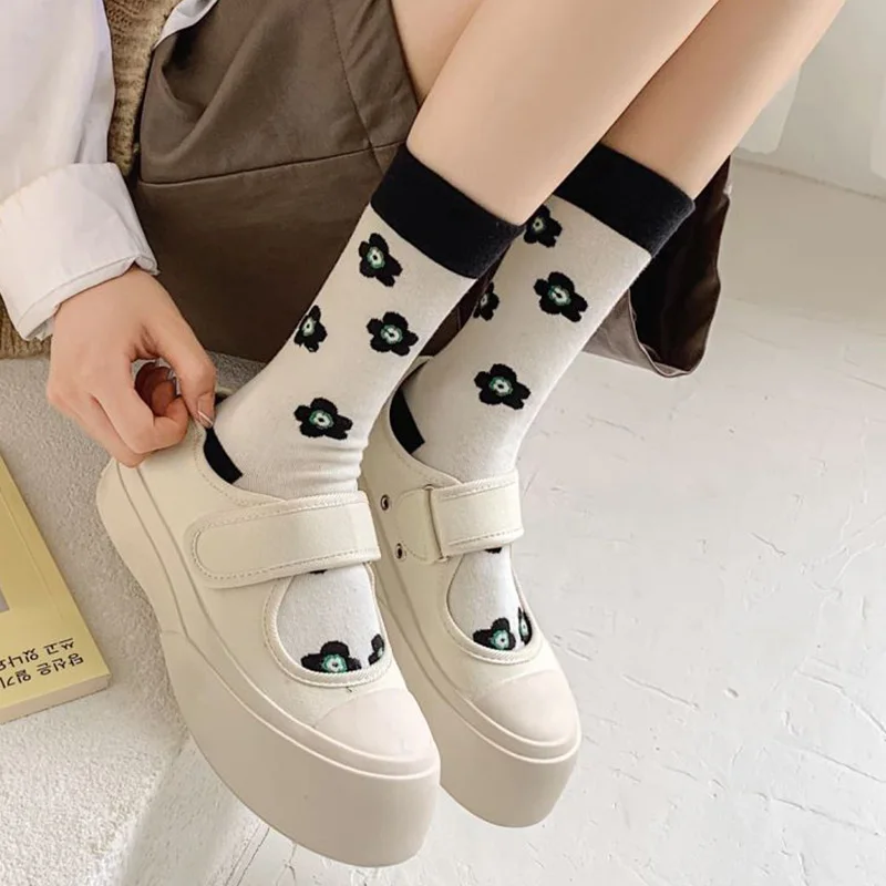 5 Pairs Long Winter Cotton Socks Women Flowers Print Luxury Socks   Fashion Black White Stitching Kawaii Slouch Chaussette Femme