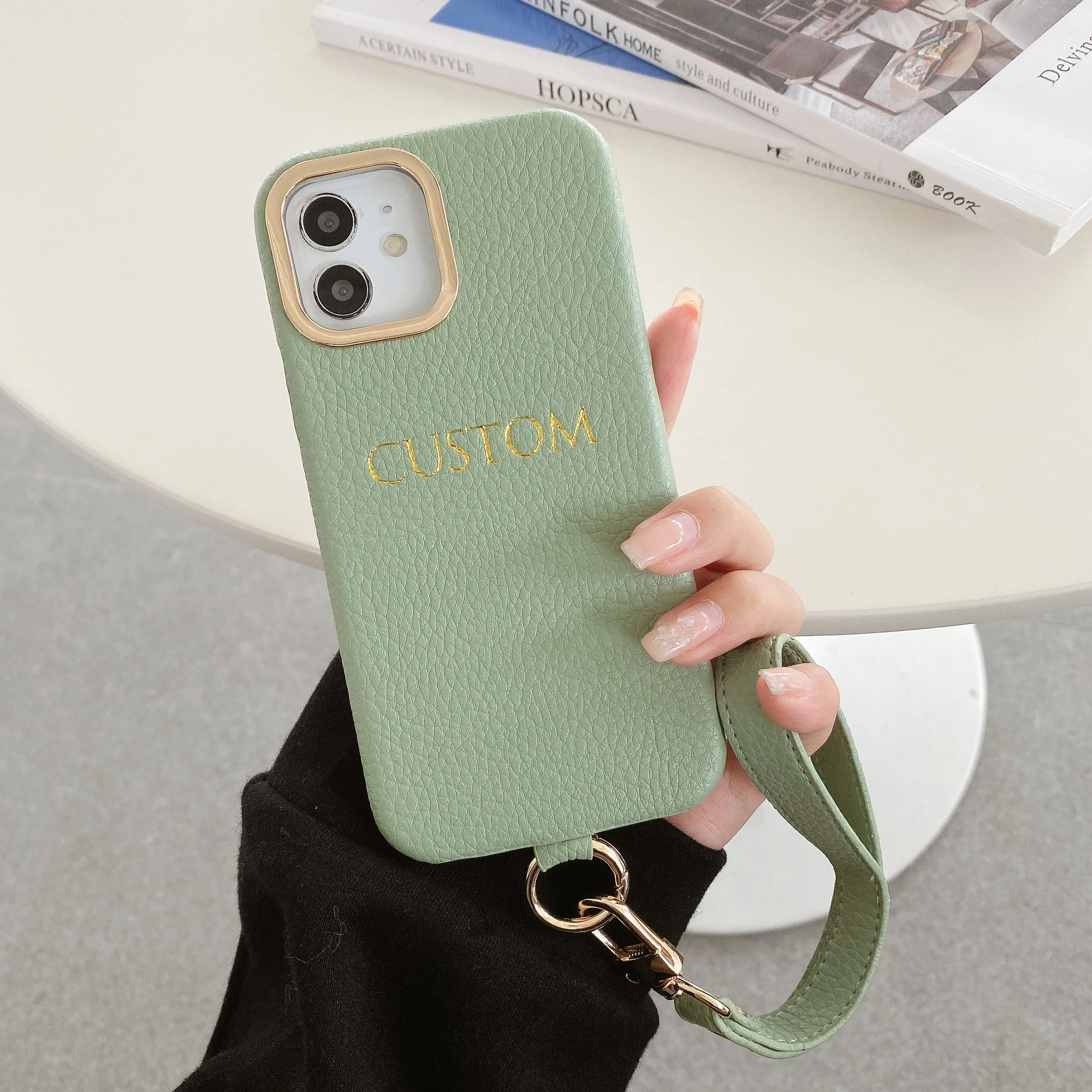 

Luxury Leather Custom Name Leather Hand Rope Gold Silver Letters Phone Case For iPhone15 14 14ProMax 14Plus 13Promax 13 12 11