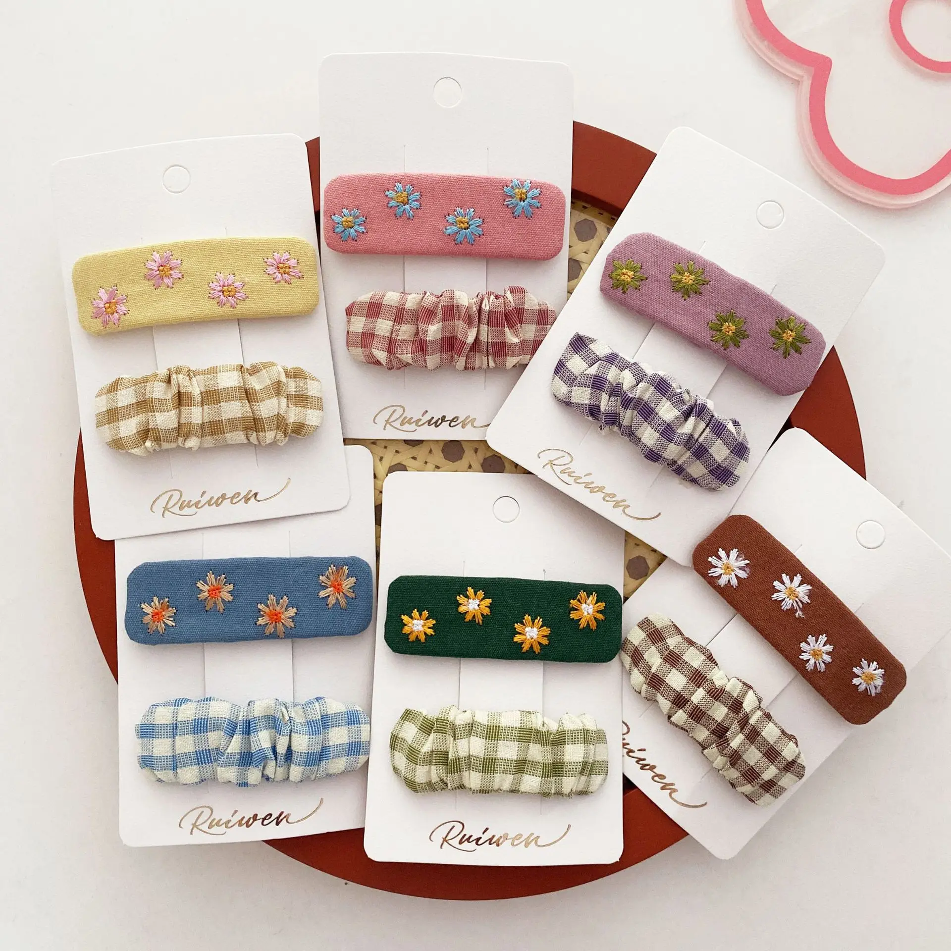 

Floral Embroidery Style Hair Clips Hair Pins Girls Hair Grips Barrettes Kids Hair Wear Barrettes Cute Plaid Hairpins Headwear