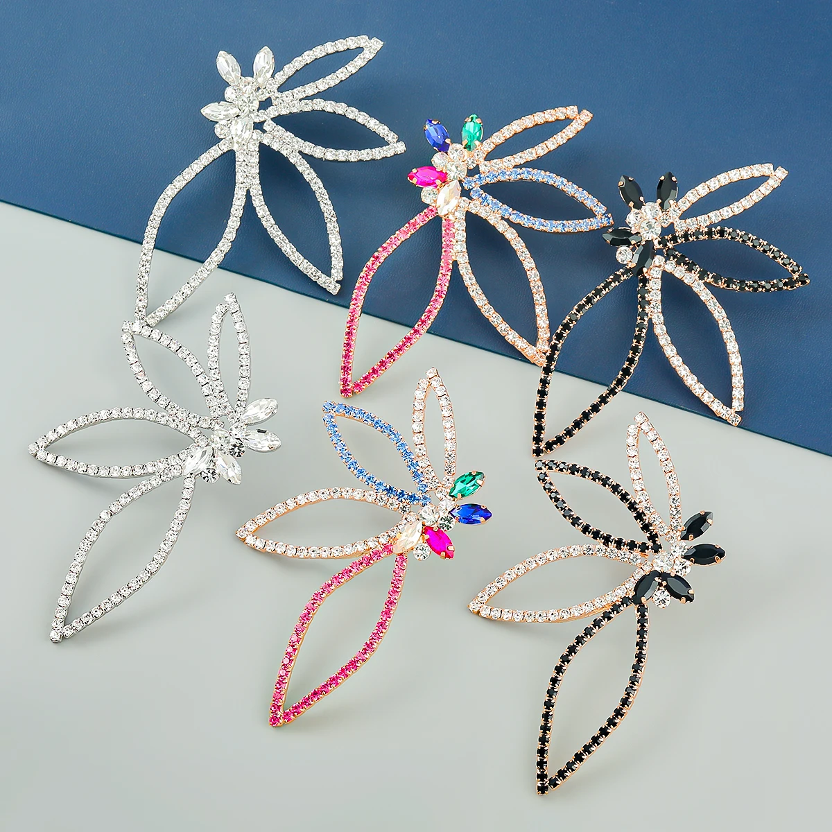 

Pauli Manfi New Trend Metal Rhinestone Floral Dangle Earrings Castle Party Luxury Statement Earrings 2022 Women's Earrings