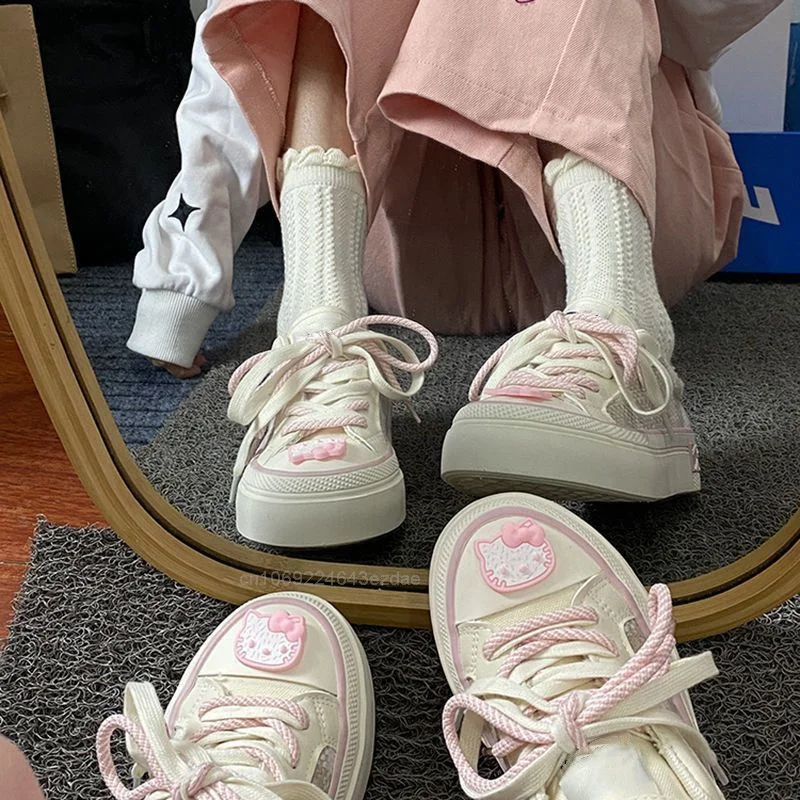 Sanrio Hello Kitty Sneaker Y2k Girl Casual Trendy Shoes Women Kawaii Canvas Flat Shoes New Cartoon Cute Board Shoes Students