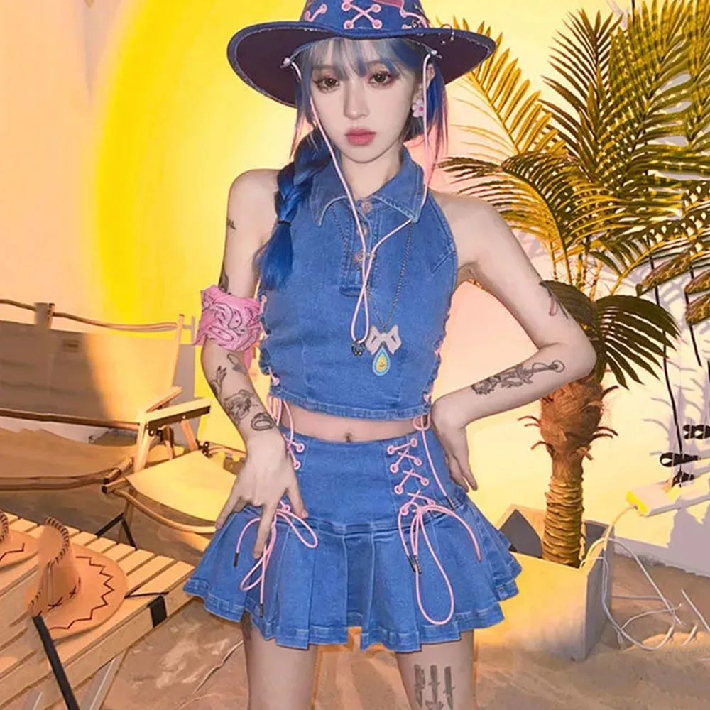 

Летний Женский Повседневный Топ с лямкой на шее и открытой спиной + джинсовая плиссированная мини-юбка со шнуровкой, Женский комплект из 2 пр...