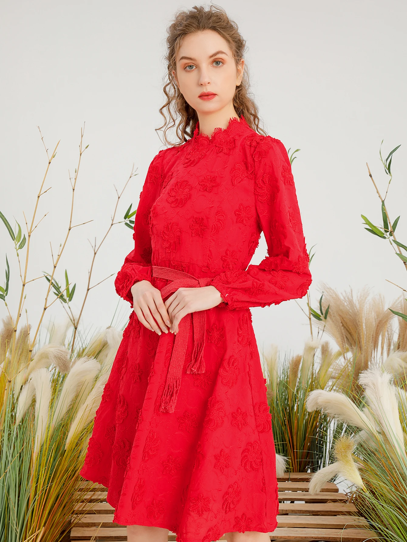 

Женское платье с длинным рукавом MoaaYina, элегантное красное платье с цветочной вышивкой, вечерние платья на лето