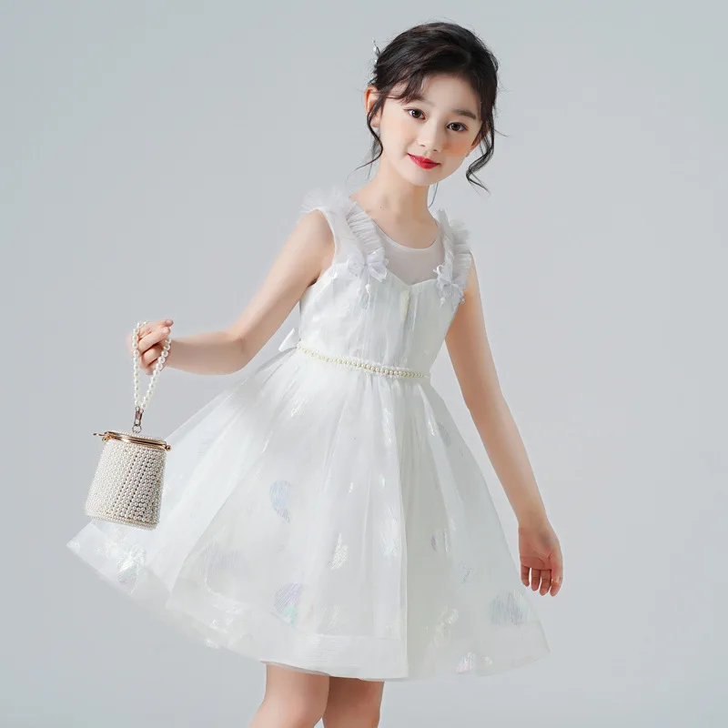 Детское платье-пачка без рукавов с жемчугом |