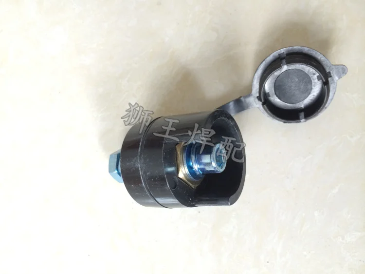 

Edz95 Output with Protective Cover and Dust Cover, Fast Plug Aotai NBC Series Fast Socket 500A