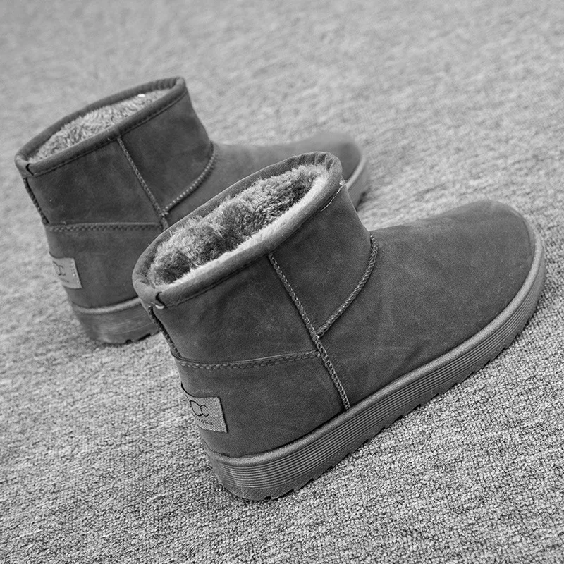 

Snow Boots Men's Winter Warmth and Velvet Men's Thickening Northeast Waterproof Bread High-top Cotton Shoes Martin Men's Shoes