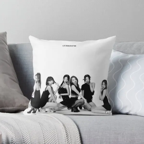 

Le Sserafim Printing Throw Pillow Cover Fashion Decorative Car Anime Comfort Square Wedding Soft Throw Pillows not include
