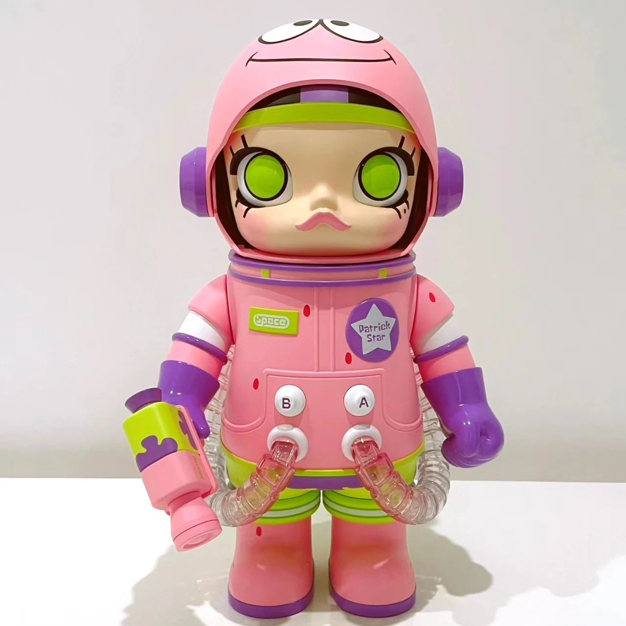 

Original Classical Mega Space MOLLY 400% Pink Star Purple Collection Astronaut Molly Figure Limited Edition Collection Decor