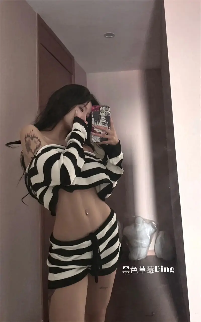 Y2K женская футболка винтажная сексуальная укороченная в стиле Харадзюку полоску