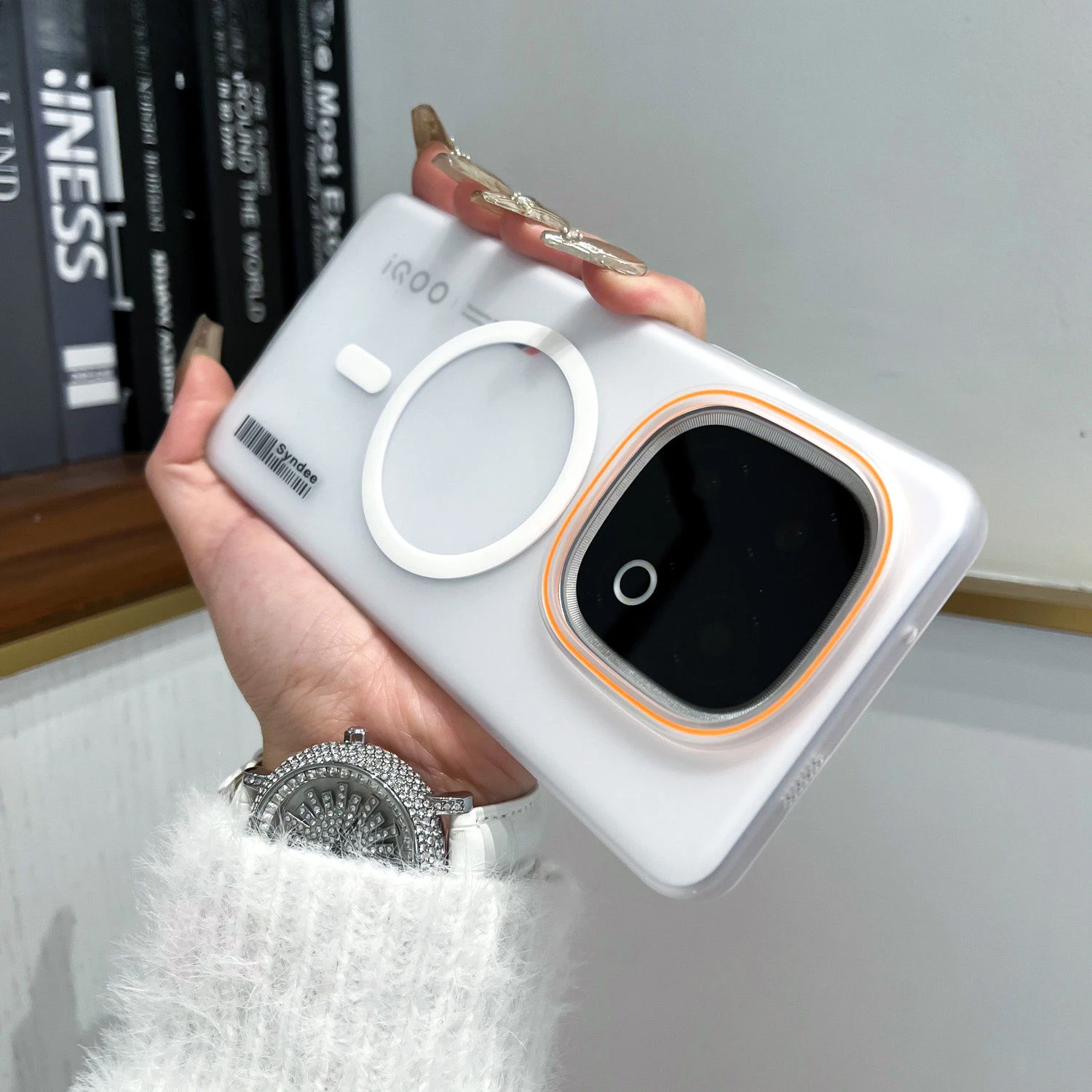 Фото Чехол для vivo iqoo13, роскошный прозрачный простой магнитный матовый чехол для ПК для vivo iqoo 13, противоударный бампер, принципиально №2