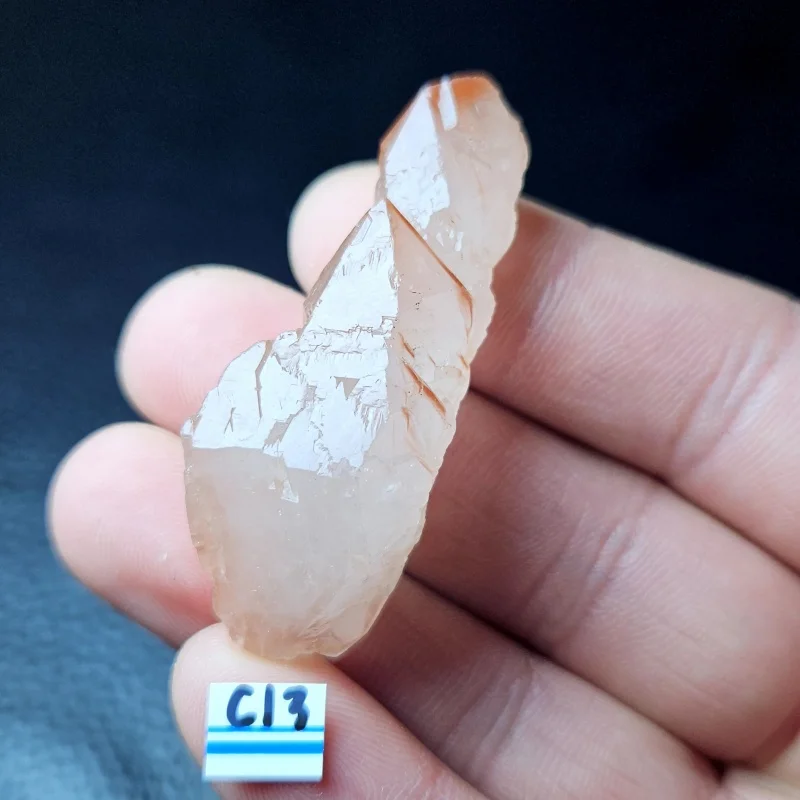 

Красный кристалльный замок-обелиск pinhan