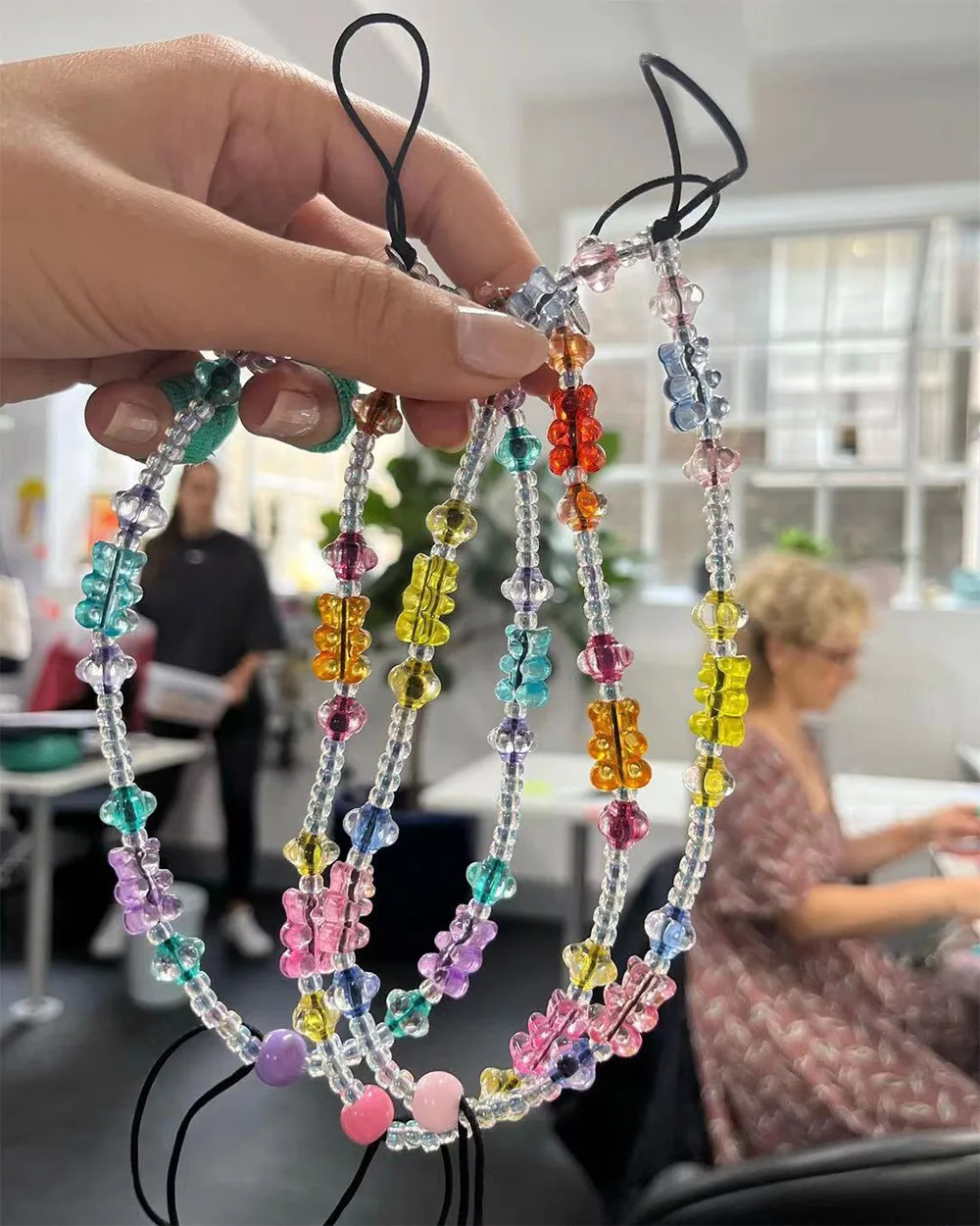 Ремешок для сотового телефона с прозрачными бусинами, новинка 2023 года, в Kpop-телефонах, очаровательный кролик, украшения для телефона, оптовая продажа