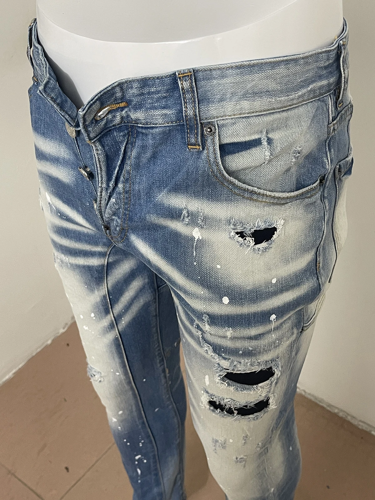 Spring and autumn 2023 new D2 Men's light blue jeans, fashion patch holes paint small feet D2 jeans