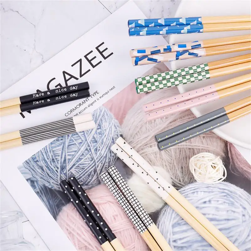 

1Pairs Chopsticks for Sushi Non-Slip Food Sticks Chop Sticks Reusable Chinese Chopsticks Tableware Gift Kitchen Tools