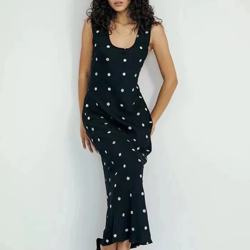2023 new Flower Embroidery Women maxi dress Sexy Slim Vest Long Dress