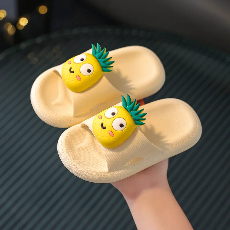 

Children's Slippers Summer Boys and Girls Cute Strawberry Home Indoor Non-slip Kids Fashion Parent-child Baby Beach Sandals PVC