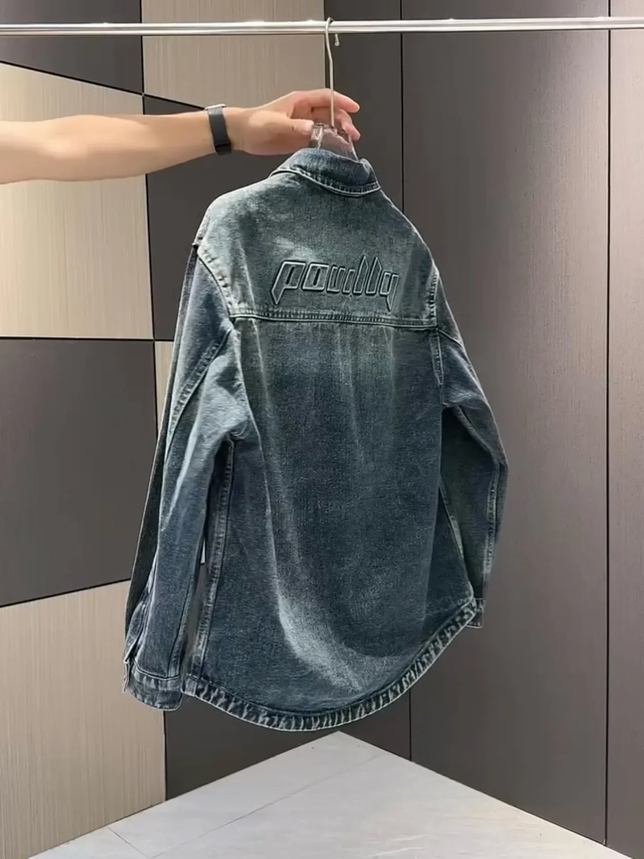 Осенняя новая джинсовая рубашка с вышивкой букв мужская стирка куртка рваными