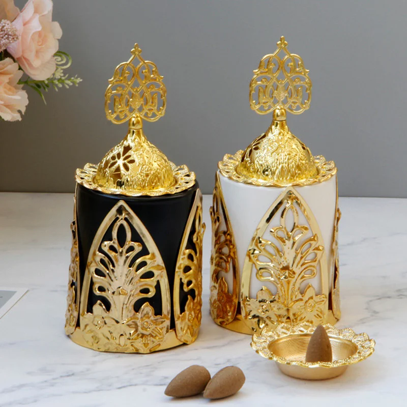 

Ceramic Jewelry Cosmetics Candy Storage Jar Black White Aromatherapy Furnace Gold Craft Hollow Decorative Storage Box Home Decor
