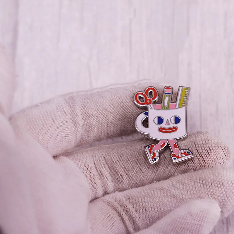 C2958 забавные канцелярские товары для ходьбы чашка хранения эмалированная брошь