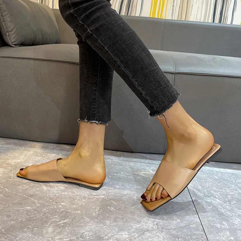 

2022 New Woman Slippers Clip Toe Flat Solid Square Head Casual Females Sandals Sewing PU Comfortable Summer Size 36-43 PU