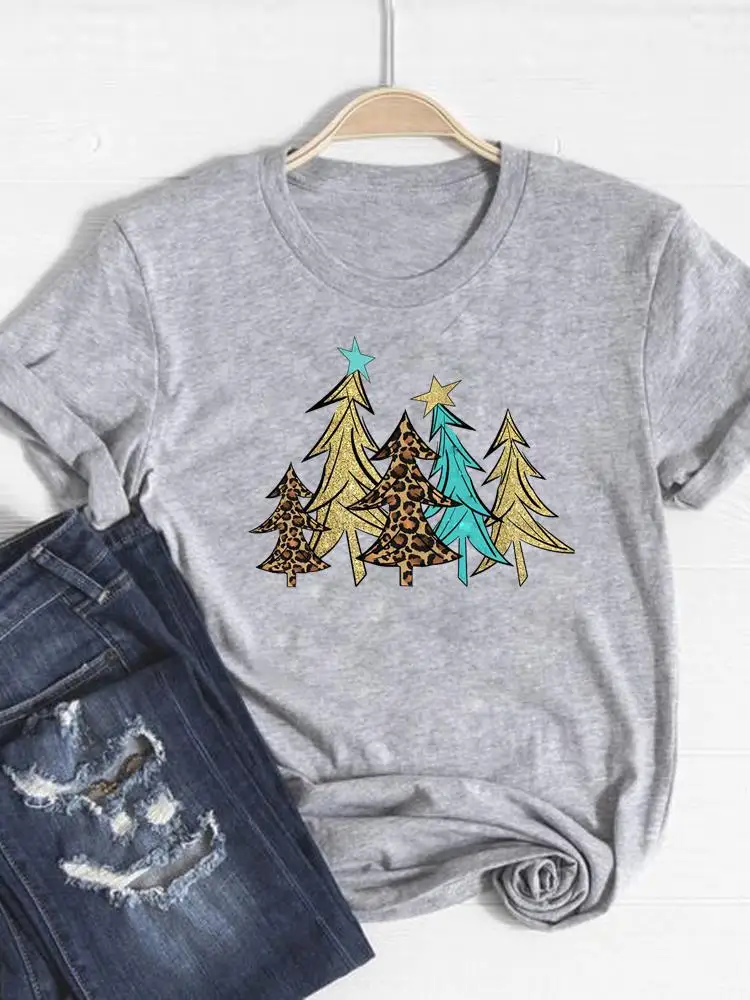

Женский Рождественский топ, одежда на новый год, футболка с леопардовым рисунком дерева, тренд 90-х, модная футболка, футболка с графическим р...