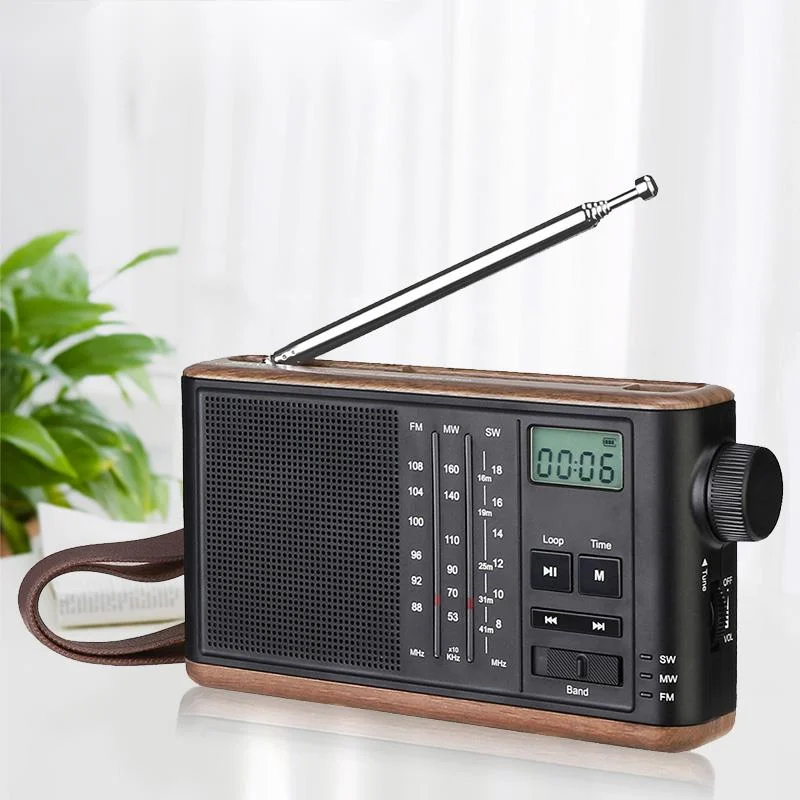

Retro tr613 portable elderly radio, 3-band device, FM / AM / SW, support TF card, USB charging, stereo audio input,