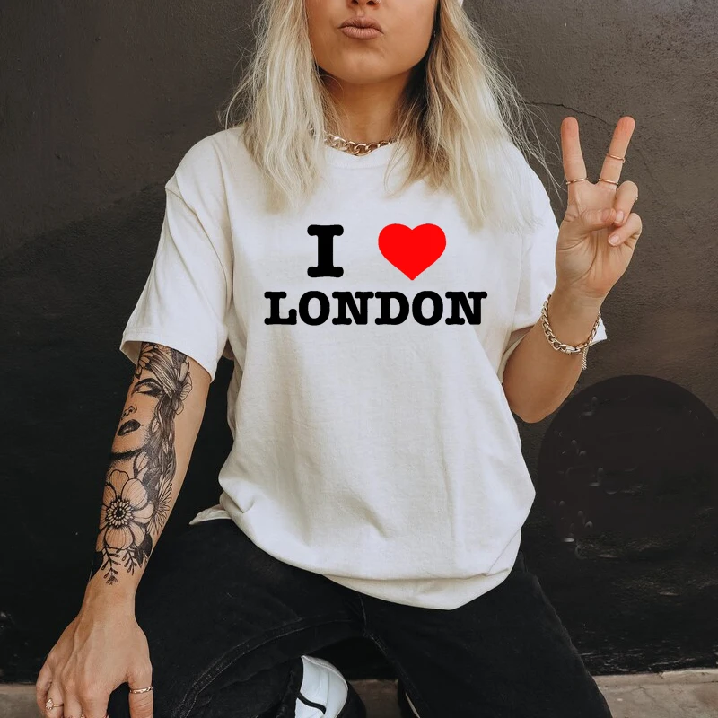 Женская футболка с коротким рукавом круглым вырезом и принтом