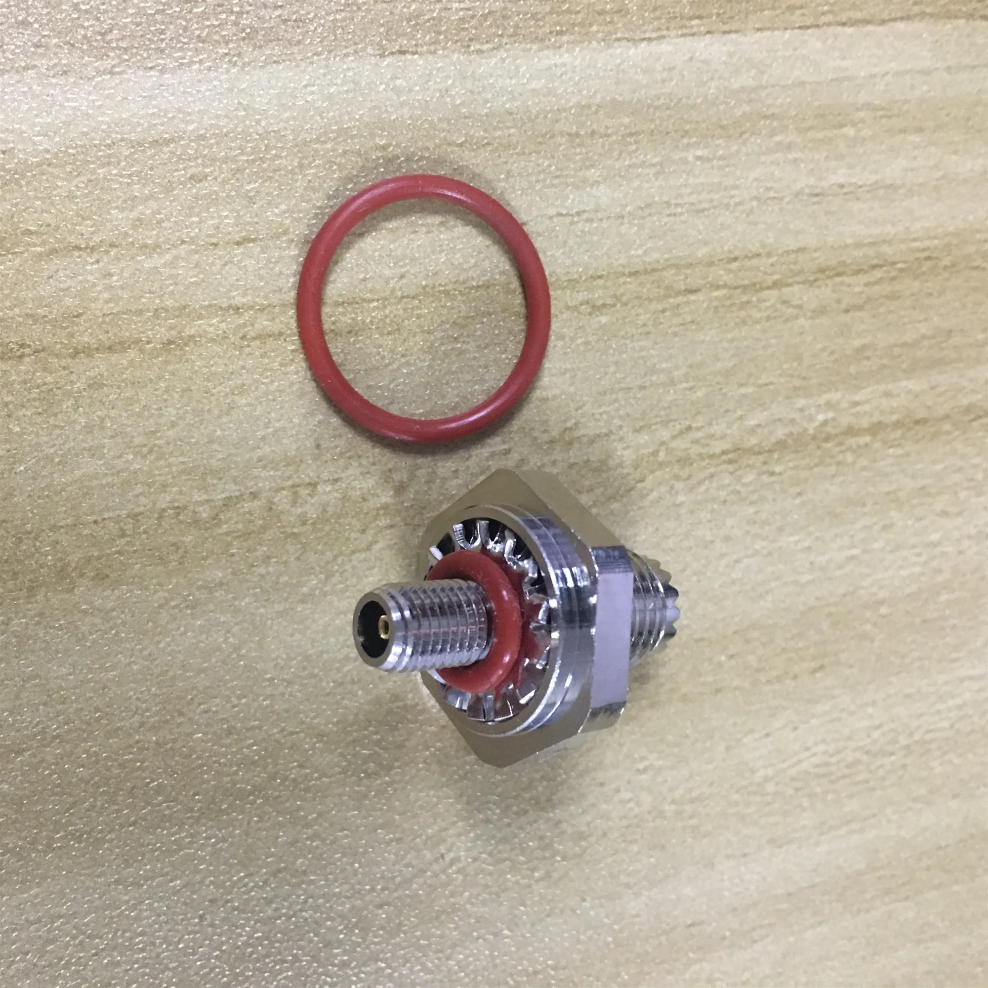 10Pcs Motorola Antenna Socket Connector for Motorola EM200 EM300 EM400 GM3188 GM140 GM3698 etc Car Base Radio Accessories