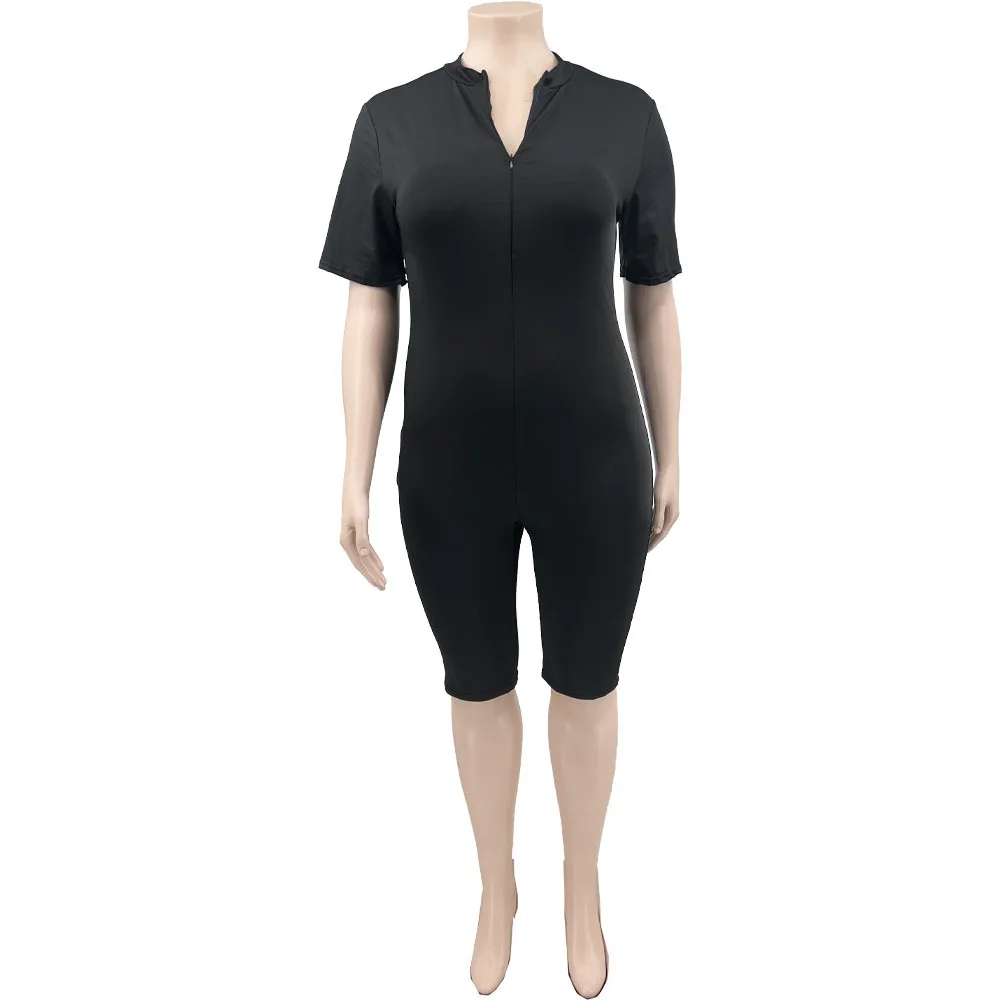Рисунок 5 - Женский короткий однотонный комбинезон на молнии