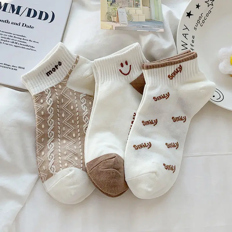 Yasuk All Season Women's Fashion Soft Print Stripe All-Match Lovely Girl Casual Comfortable Socks 5Pcs Smile White