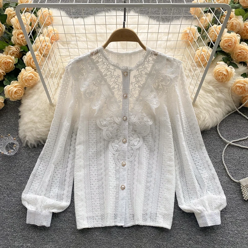 

Lace Stitching Hollow Out Shirt Women's 2022 New Design Sense Minority French Retro Shirt Bottoming Shirt