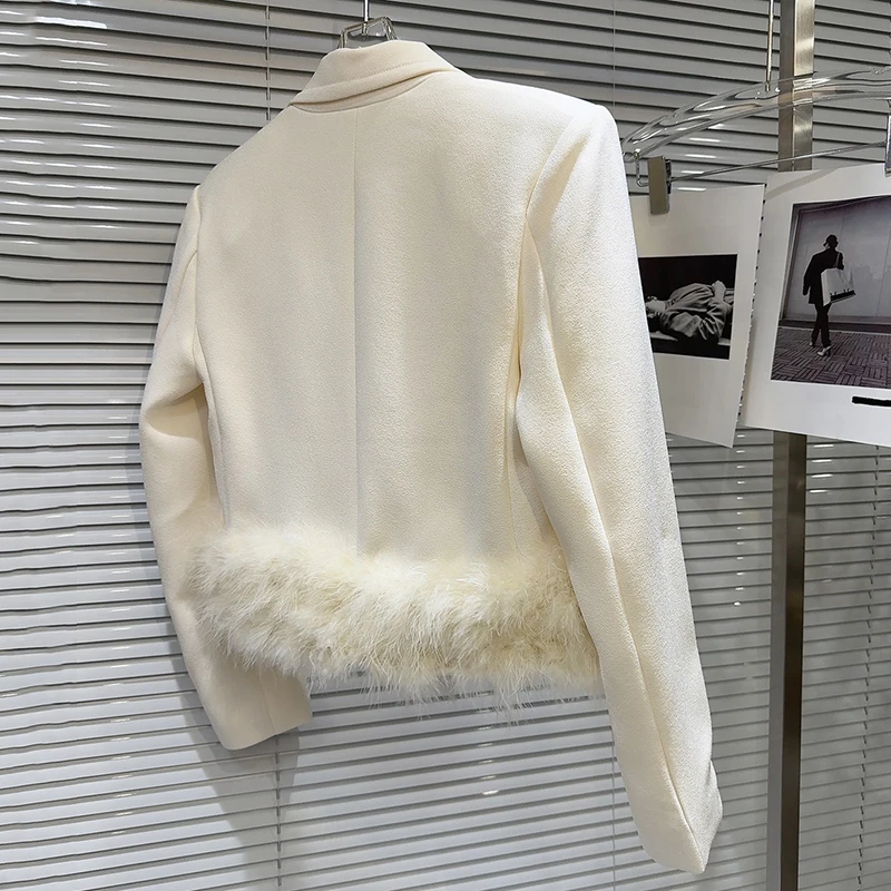 KBQ Роскошный комплект из двух предметов с однотонными сращенными перьями для