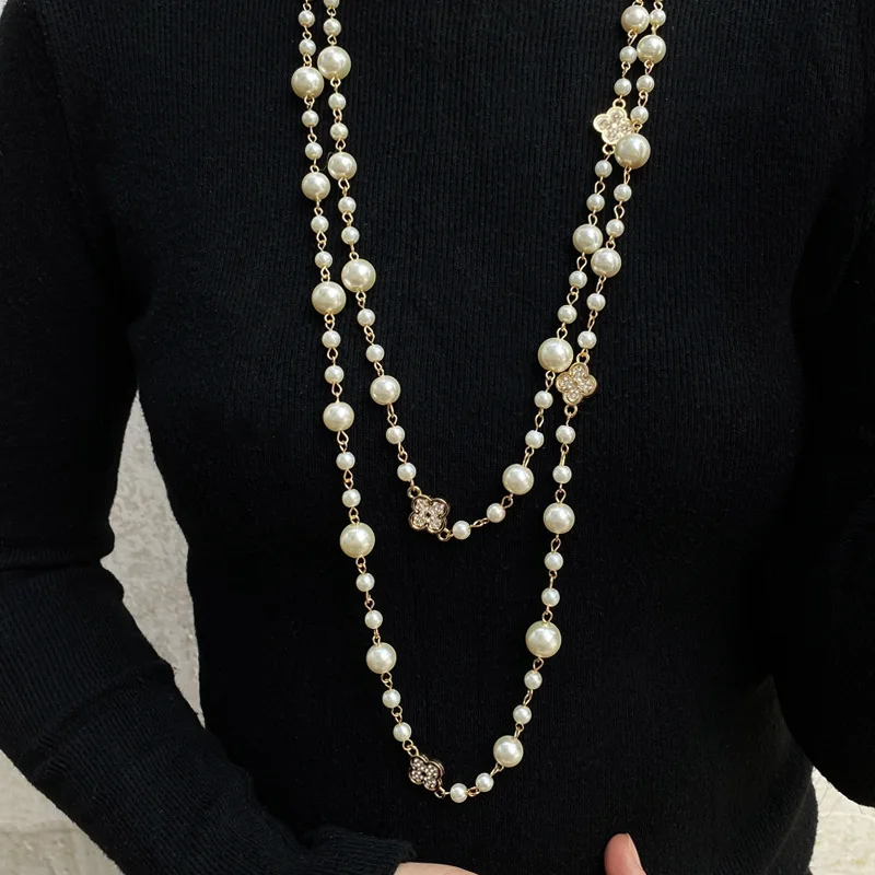 

Golden Flower Imitation Pearl Women's Necklace Fashion Exaggerated Luxurious Banquet Party Necklace For Women Fashion Jewelry