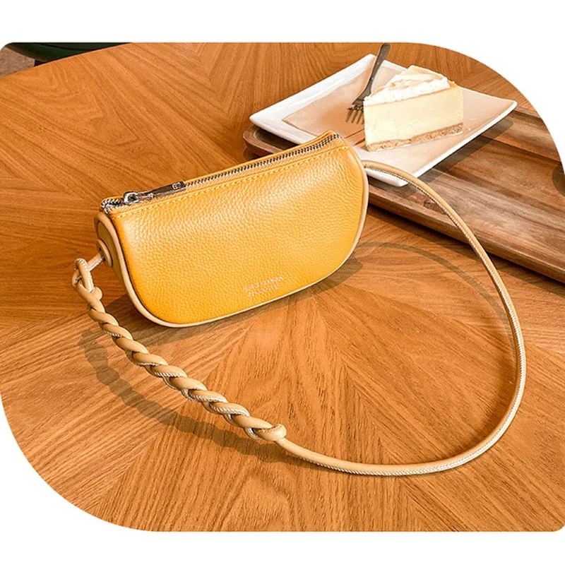 WR Summer New Genuine Leather Women's Bag Diagonal Straddle Bag Maka Head Layer Cowhide Zipper Dumpling Bag Mobile Phone Bag