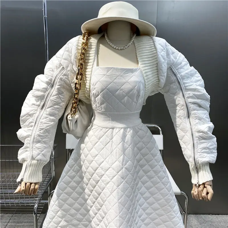 

Puff Long Sleeve Zipper White Parkas Short Jacket 2022 Fall Casual Big Swing Black Argyle Strap Dress Winter Plaid Dress Sets