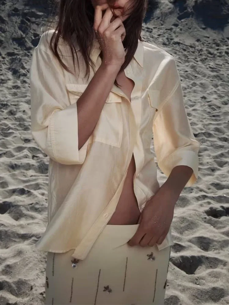 

Женская однотонная блузка с карманами, с отложным воротником