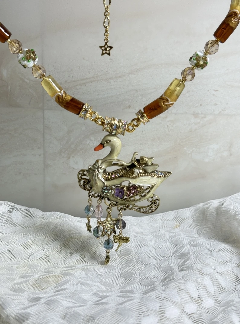 Модный тренд KF в Европе и США ретро литературное классическое эмалированное