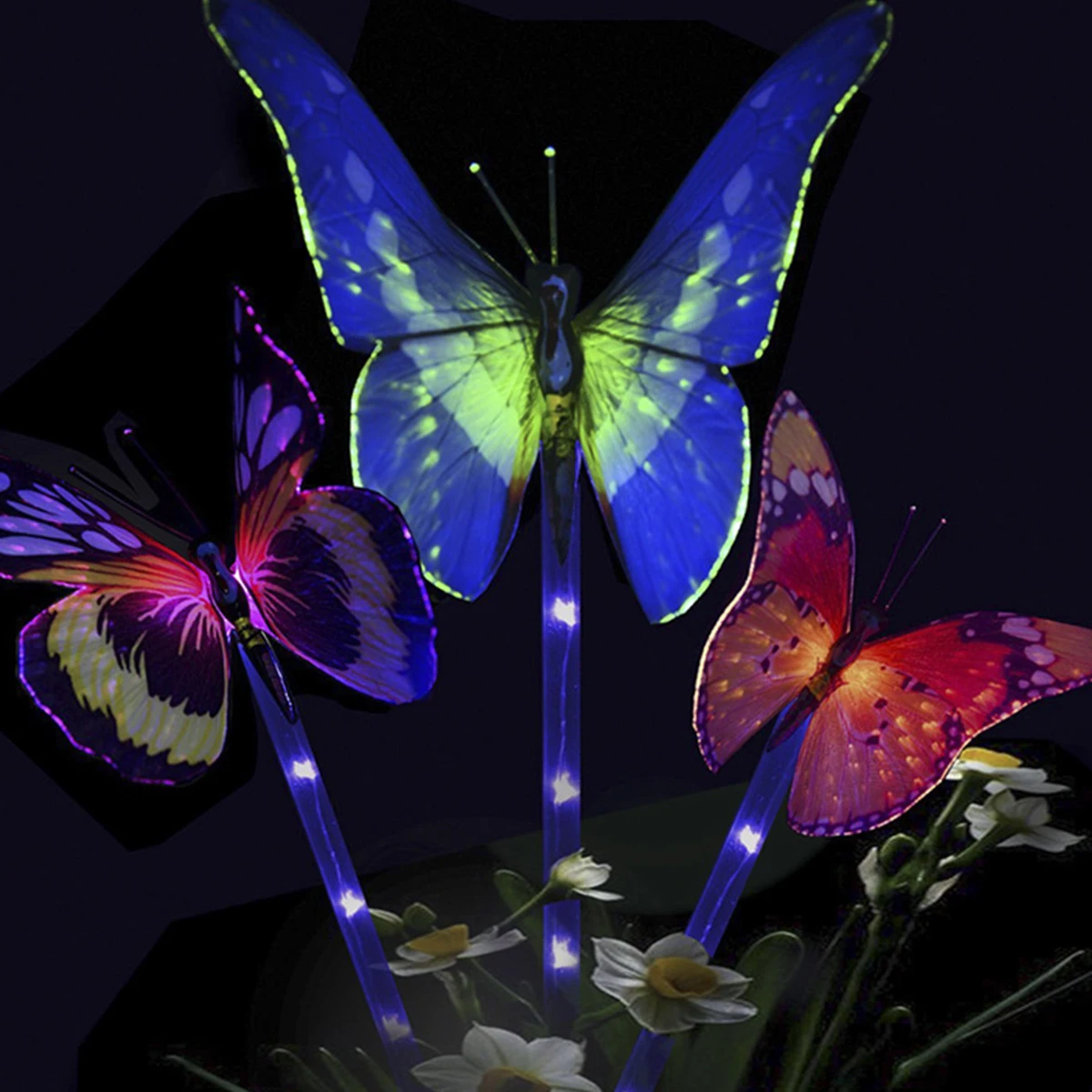 

Solar Butterfly Light Outdoor Solar Lantern IP65 Waterproof Solar Powered Lawn Lamp Auto ON/OFF Landscape Stakes Light LED Decor