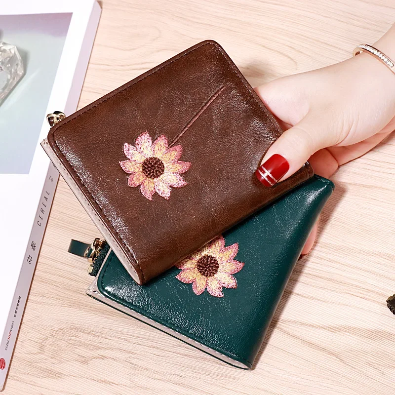 

Women Short Wallet Korean INS Edition Simple and Fresh Student Zipper Buckle Folding Change Clip Small Wallets кошелек женский