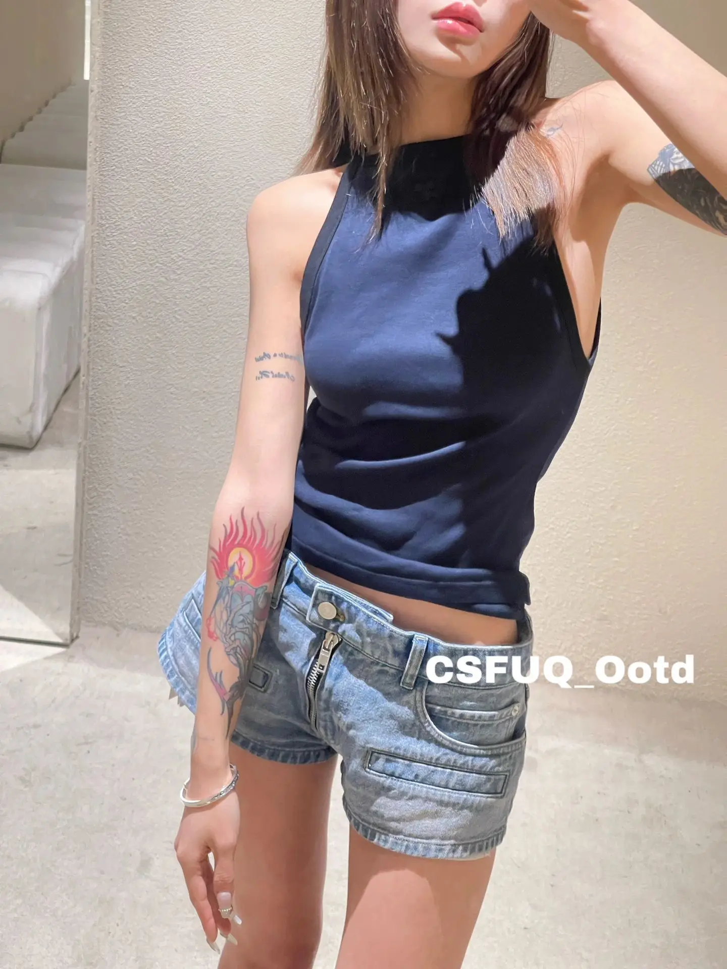 

Модный классический модный роскошный дизайнерский тканевый топ с ремешком и логотипом на весну/лето