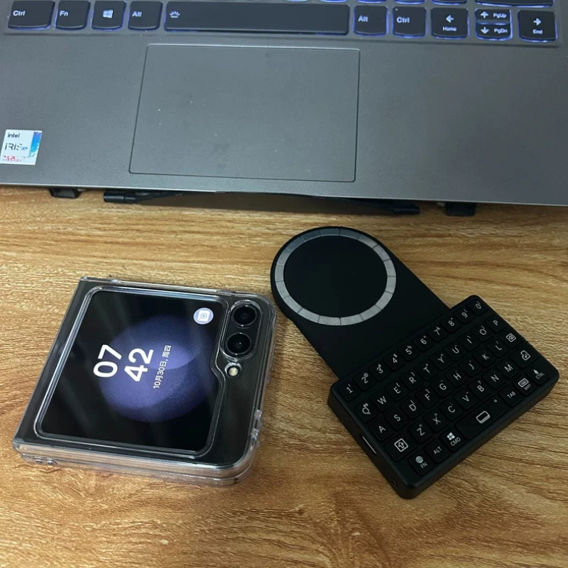 Фото Магнитная Bluetooth-мини-клавиатура EXknight для Samsung Z Flip Series, компактная клавиатура для телефонов с гибким экраном, аксессуары для Blackberry №4