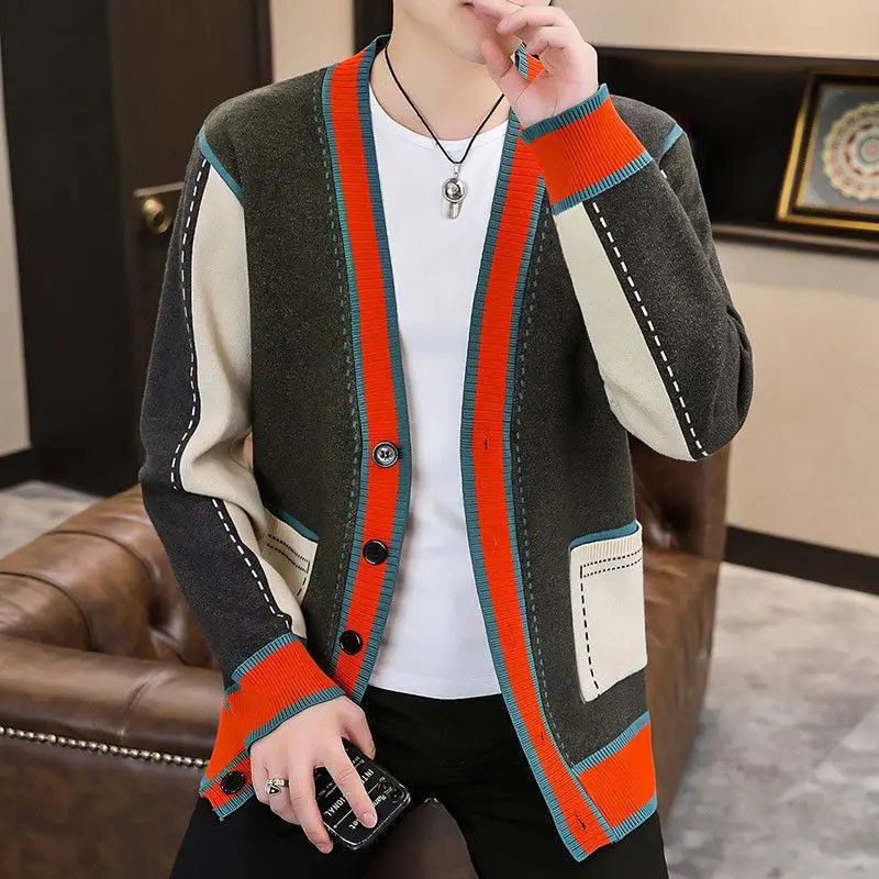 

High Quality Men's Knitwear Coat Spring and Autumn New V Collar Blouse Color Matching Outerwear Cardigan Sweater men clothing
