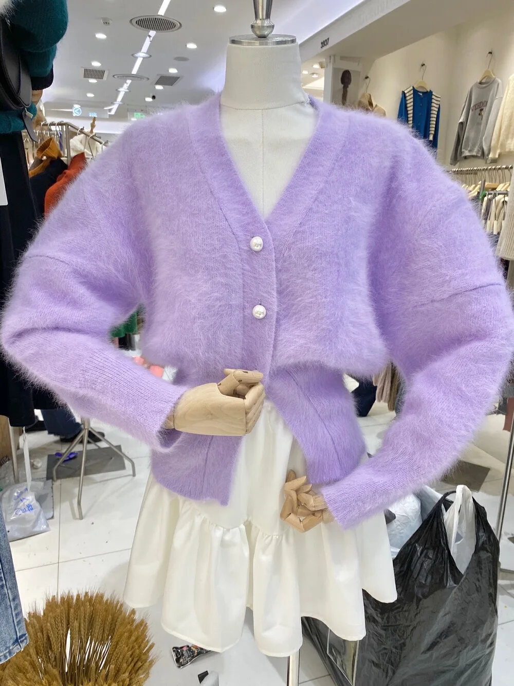 

WTIANYUW 2022 Winter Women New V Neck Pearl Button Soft Warm Cardigan Sweater Mink Cashmere Sweater